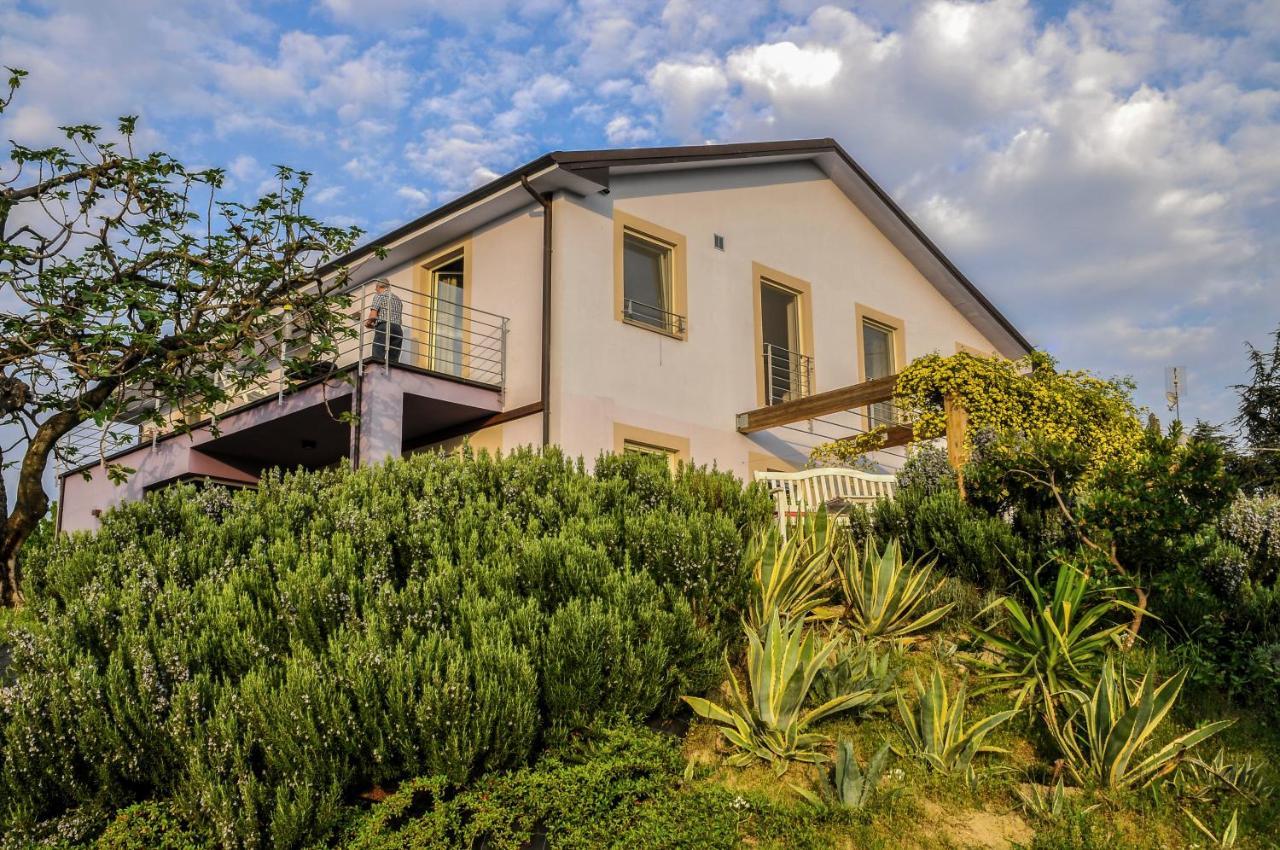 Pensjonat Casa Lucesole Fontanile Zewnętrze zdjęcie